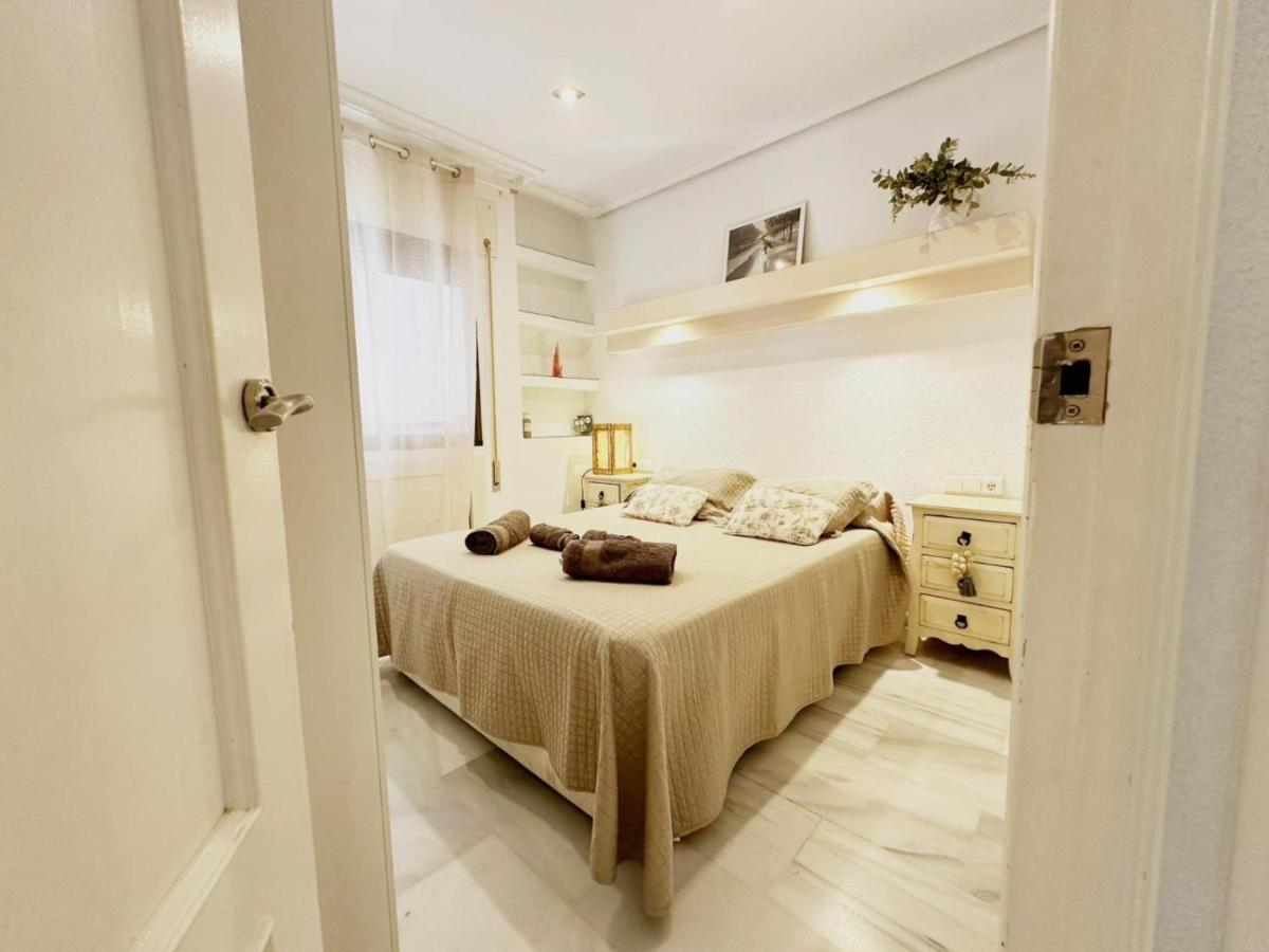 Apartamento Jardines De Colon Apartment กอร์โดบา ภายนอก รูปภาพ
