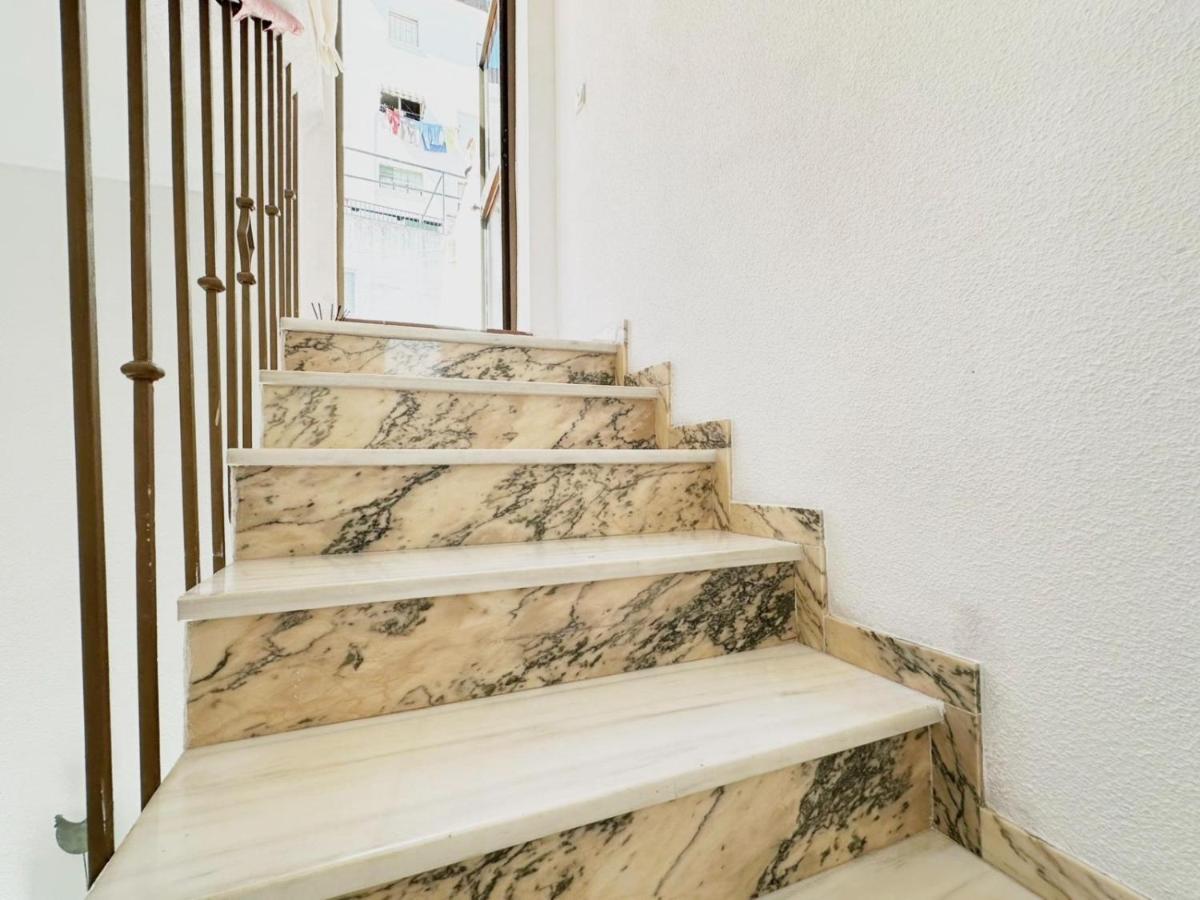 Apartamento Jardines De Colon Apartment กอร์โดบา ภายนอก รูปภาพ